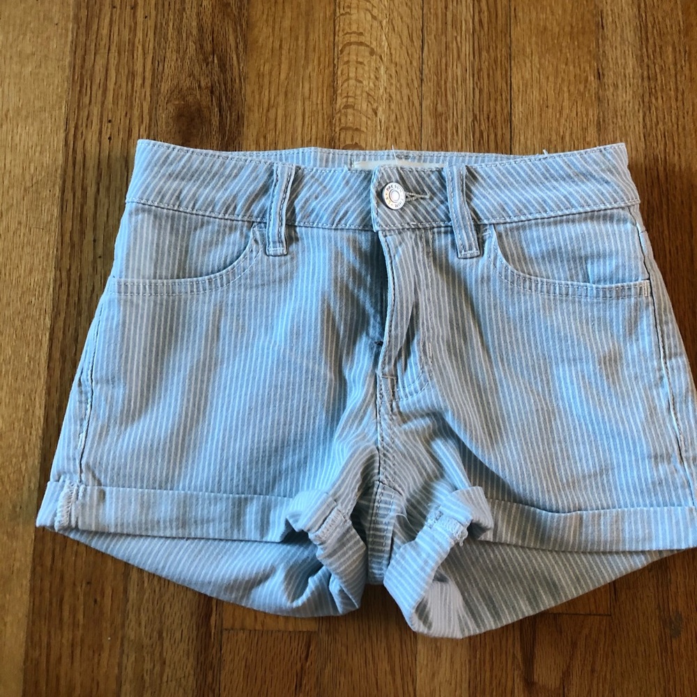 PacSun stripped shorts!